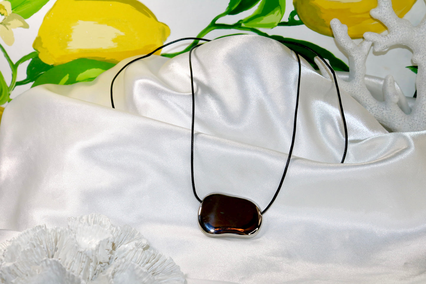 Lily Necklace