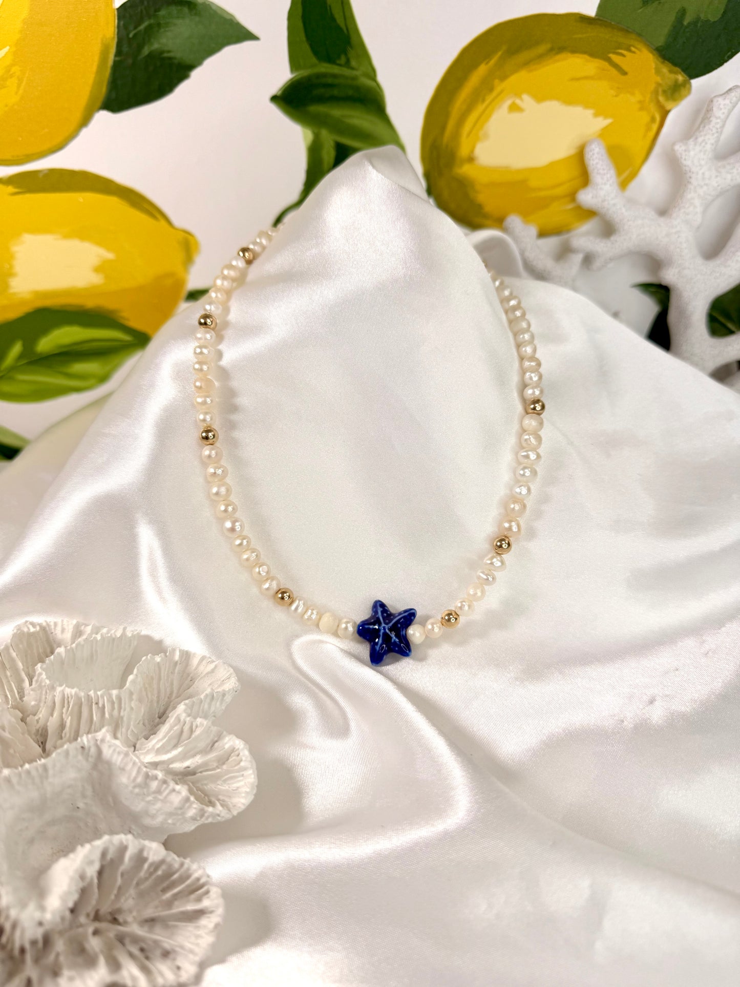 Sol Playa y Arena Necklaces