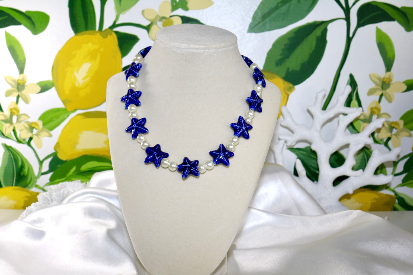 Sol Playa y Arena Necklaces