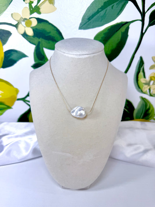 Mia Pearl Neclace