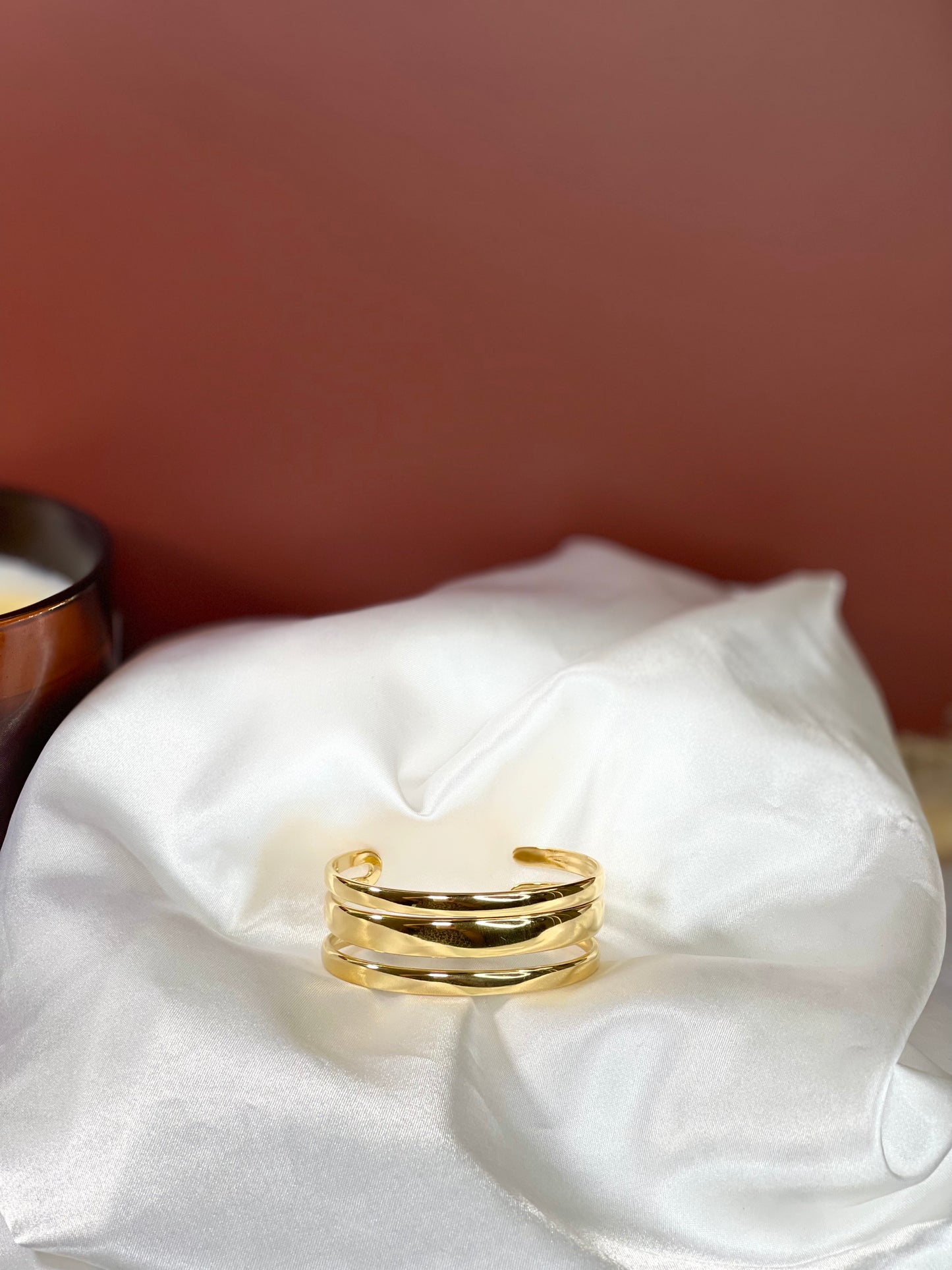Emilia Bangle