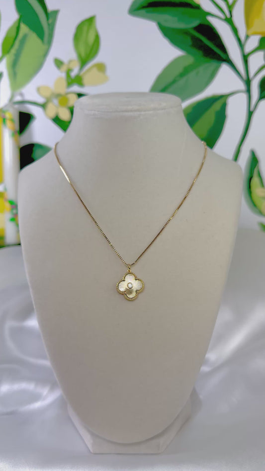 Avery Gold Necklace